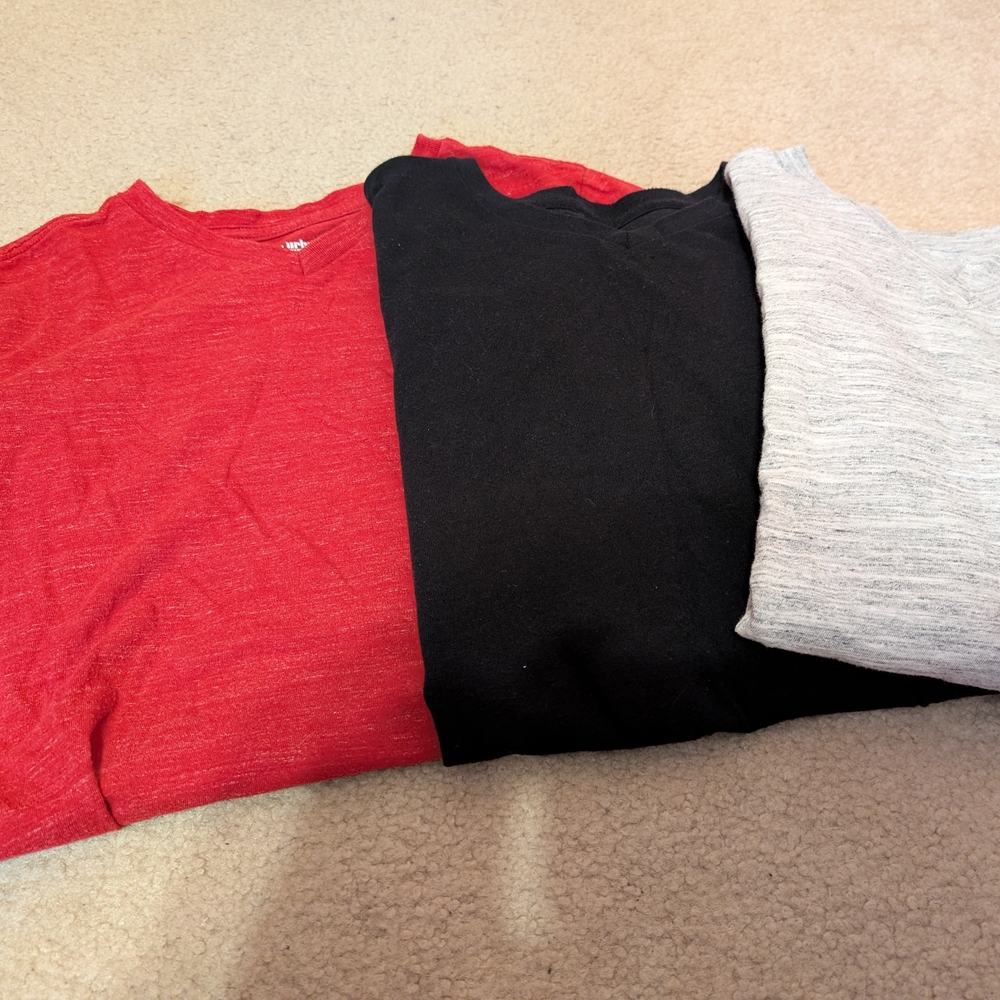 Boy's Red, Black, and Gray T-Shirt Set, Urban Pipeline, Old Navy, Size L, EUC